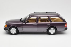 Mercedes 300D S124 T-Model Bornit Forhandlerudgave Norev 1:18 B66040701 Metal — billede 4 af 8