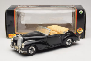 Mercedes 300S Sort Maisto 1:18 52116-P1 Metal — billede 8 af 8