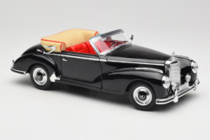 Mercedes 300S W188 Roadster Sort Welly 1:18 801-3271398 Metal — billede 6 af 8