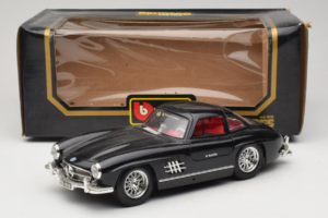 Mercedes 300SL Sort Bburago 1:18 3015-M3 Metal — billede 8 af 8