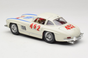 Mercedes 300SL #452 Mille Miglia 1955 Hvid Bburago 1:18 3015-M2 Metal — billede 7 af 8
