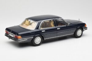 Mercedes 450 SEL 6.9 W116 Mørkeblå Revell 1:18 8956 Metal — billede 3 af 8