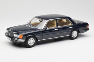 Mercedes 450 SEL 6.9 W116 Mørkeblå Revell 1:18 8956 Metal