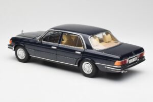 Mercedes 450 SEL 6.9 W116 Mørkeblå Revell 1:18 8956 Metal — billede 7 af 8