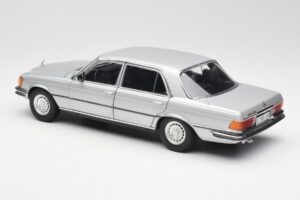 Mercedes 450 SEL 6.9 W116 Sølv Revell 1:18 8955 Metal — billede 7 af 8