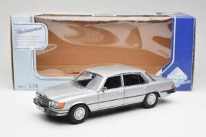 Mercedes 450 SEL 6.9 W116 Sølv Revell 1:18 8955 Metal — billede 8 af 8