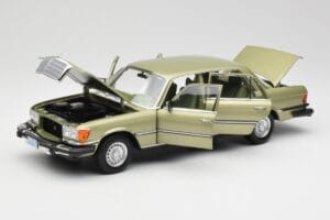 Mercedes 450 SEL W116 J.R. Ewing Dallas Sølvgrøn Norev 1:18 183975 Metal — billede 2 af 8