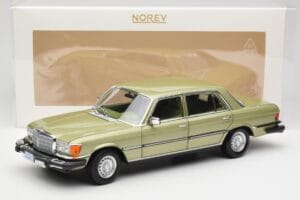 Mercedes 450 SEL W116 J.R. Ewing Dallas Sølvgrøn Norev 1:18 183975 Metal — billede 8 af 8