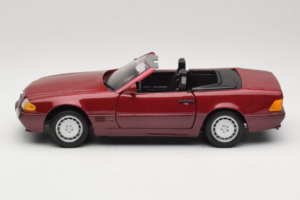 Mercedes 500 SL R129 Mørkrød Revell 1:18 8801 Metal — billede 4 af 8