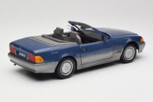 Mercedes SL 500 R129 Nautic Blue Metallic Revell 1:18 8081 Metal — billede 3 af 8