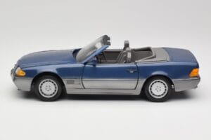 Mercedes SL 500 R129 Nautic Blue Metallic Revell 1:18 8081 Metal — billede 4 af 8