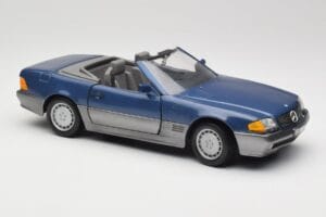 Mercedes SL 500 R129 Nautic Blue Metallic Revell 1:18 8081 Metal — billede 6 af 8