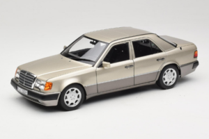 Mercedes 500E W124 Smoke Silver Forhandler Udgave Norev 1:18 B66040724 Metal
