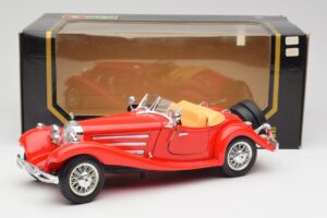 Mercedes 500K Roadster Rød Bburago 1:18 3020 Metal — billede 8 af 8