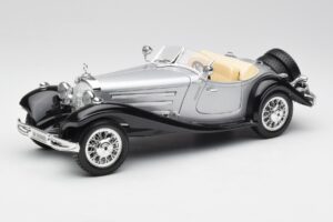 Mercedes 500K Roadster Sølv Bburago 1:18 3020-M1 Metal