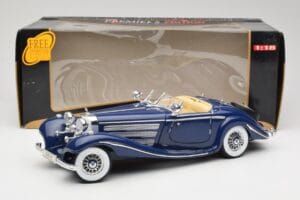Mercedes 500K Special Roadster Blå Maisto 1:18 56059 Metal — billede 8 af 8