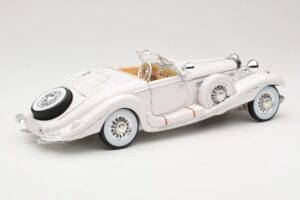 Mercedes 500K Special Roadster Hvid Premiere Edition Maisto 1:18 536055 Metal — billede 3 af 8