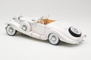 Mercedes 500K Special Roadster Hvid Premiere Edition Maisto 1:18 536055 Metal — billede 7 af 8