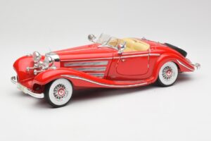 Mercedes 500K Special Roadster Rød Maisto 1:18 56058 Metal