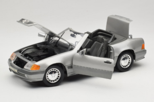 Mercedes 500SL R129 Sølv Tchibo 1:18 TC001 Metal — billede 2 af 8