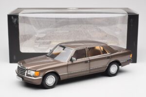 Mercedes 560 SEL W126 Impala Brun Forhandlerudgave Norev 1:18 B66040646 Metal — billede 8 af 8