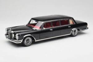 Mercedes 600 Pullman W100 Sort NZG 1:18 1071/50 Metal