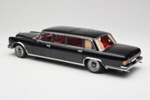 Mercedes 600 Pullman W100 Sort NZG 1:18 1071/50 Metal — billede 7 af 8
