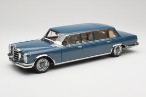 Mercedes 600 Pullman W100 Blå NZG 1:18 B66040707 Metal