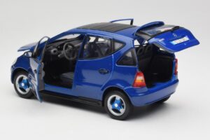 Mercedes A-Class W168 Mørkeblå Maisto 1:18 B66005219 Metal — billede 5 af 8