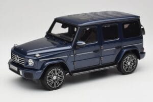 Mercedes AMG G 63 L W465 Mørkeblå Norev 1:18 B66960663 Metal