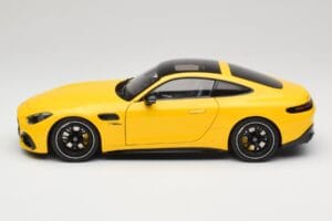 Mercedes AMG GT 43 C192 Turbo Sun Yellow NZG 1:18 B66960587 Metal — billede 4 af 8