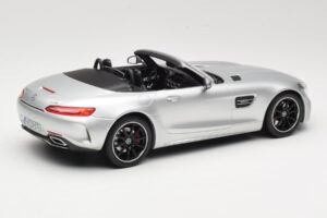 Mercedes AMG GT C Roadster R190 Sølv Norev 1:18 183453 Metal — billede 2 af 6
