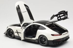 Mercedes AMG GT C190 Black Series Diamond White Metallic Minichamps 1:18 110032020 Metal — billede 5 af 8