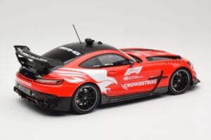 Mercedes AMG GT C190 Black Series Safety Car F1 2022 Minichamps 1:18 155032090 Metal — billede 2 af 6