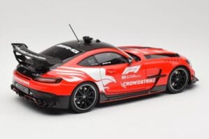 Mercedes AMG GT C190 Black Series Safety Car F1 2024 Minichamps 1:18 110032090 Metal — billede 3 af 8
