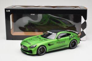 Mercedes AMG GT R C190 Ringtaxi Minichamps 1:18 155036091 Metal — billede 6 af 6