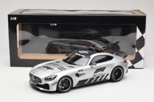 Mercedes AMG GT R C190 Safety Car F1 2019 Minichamps 1:18 155036090 Metal — billede 6 af 6