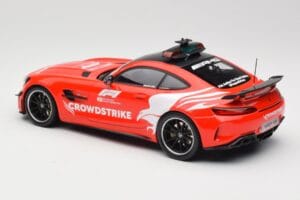 Mercedes AMG GT R C190 Safety Car F1 2021 Minichamps 1:18 155036095 Metal — billede 5 af 6