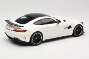 Mercedes AMG GT R C190 Hvid Metallic Minichamps 1:18 155036028 Metal — billede 2 af 6