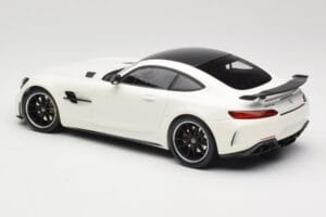 Mercedes AMG GT R C190 Hvid Metallic Minichamps 1:18 155036028 Metal — billede 5 af 6