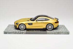 Mercedes Brabus AMG GT S C190 600 Desert Guld Minichamps 1:18 107032522 Metal — billede 3 af 6
