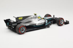 Mercedes AMG Petronas W08 V. Rossi Ride Swap Valencia December 2019 Minichamps 1:18 110191746 Metal — billede 2 af 6