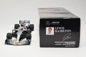 Mercedes AMG Petronas W10 #44 L. Hamilton Winner British GP 2019 Minichamps 1:18 110191044 Metal — billede 6 af 6