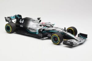 Mercedes AMG Petronas W10 #44 L. Hamilton Winner Chinese GP 2019 Minichamps 1:18 110190344 Metal — billede 4 af 6