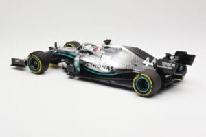 Mercedes AMG Petronas W10 #44 L. Hamilton Winner Chinese GP 2019 Minichamps 1:18 110190344 Metal — billede 5 af 6