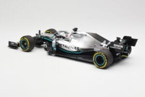 Mercedes AMG Petronas W10 #44 L. Hamilton F1 World Champion 2019 Minichamps 1:18 110190044 Metal — billede 5 af 6