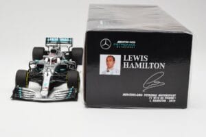 Mercedes AMG Petronas W10 #44 L. Hamilton F1 World Champion 2019 Minichamps 1:18 110190044 Metal — billede 6 af 6