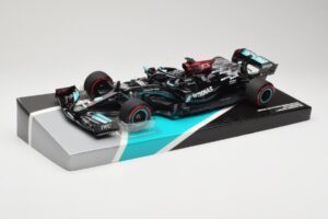 Mercedes AMG Petronas W12 E Performance #44 L. Hamilton Bahrain GP 2021 Minichamps 1:18 113210144 Metal — billede 2 af 6