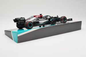 Mercedes AMG Petronas W12 E Performance #44 L. Hamilton Bahrain GP 2021 Minichamps 1:18 113210144 Metal — billede 3 af 6