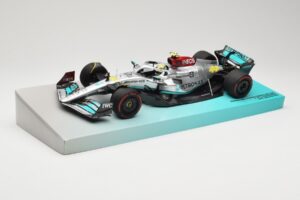 Mercedes AMG Petronas W13 E Performance #44 L. Hamilton 2022 Minichamps 1:18 113220044 Metal — billede 2 af 6